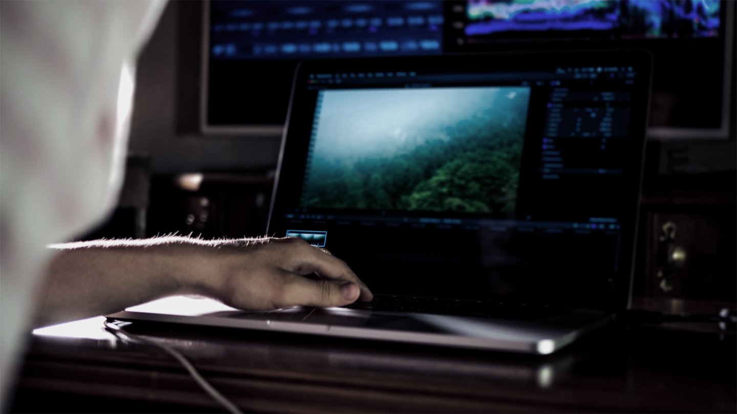 3D scene on laptop