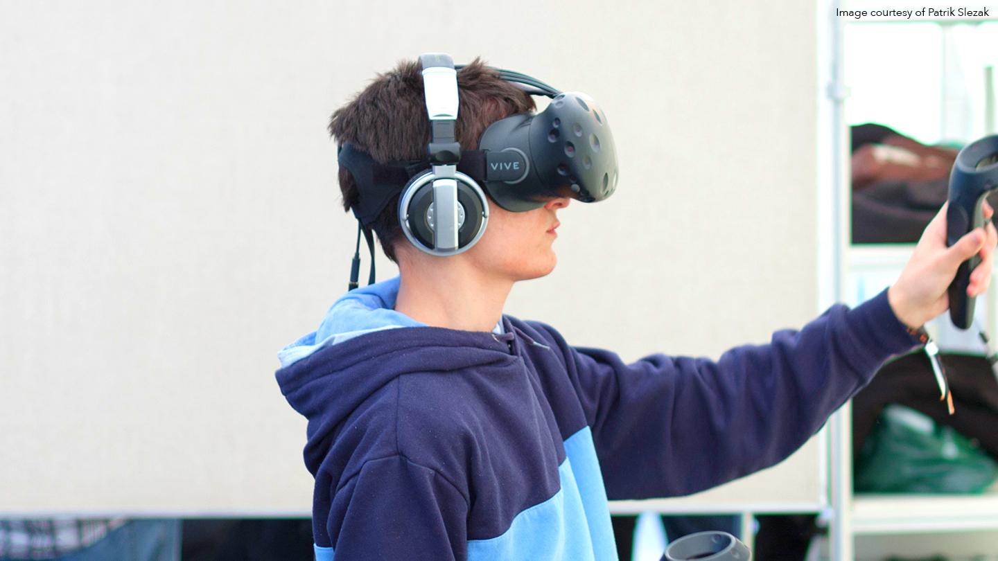 VR Set in Action
